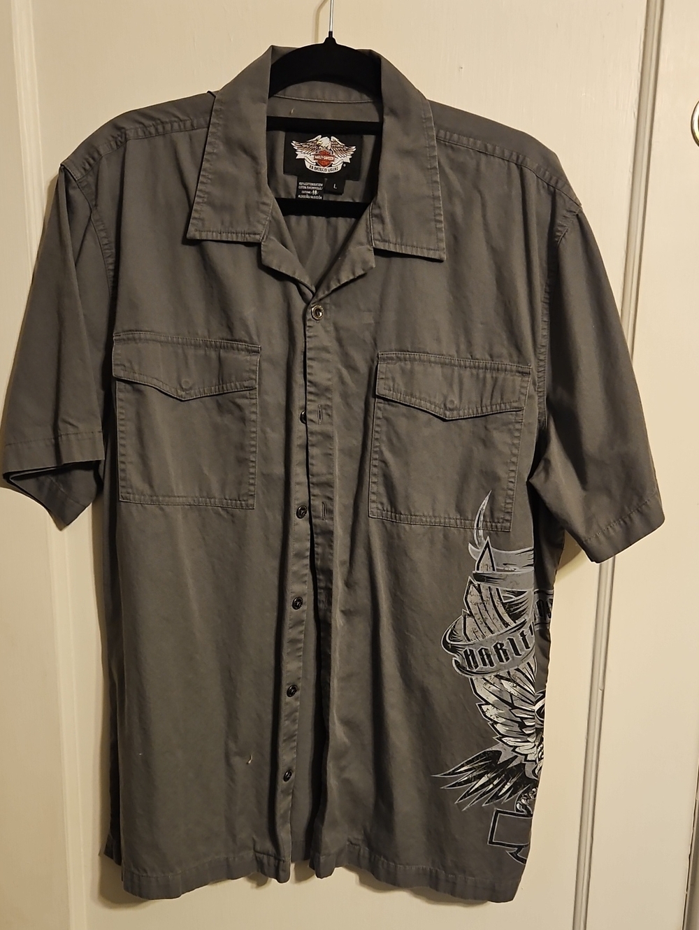 Harley-Davidson Gray Short Sleeve Button-Up Shirt with Side Graphic